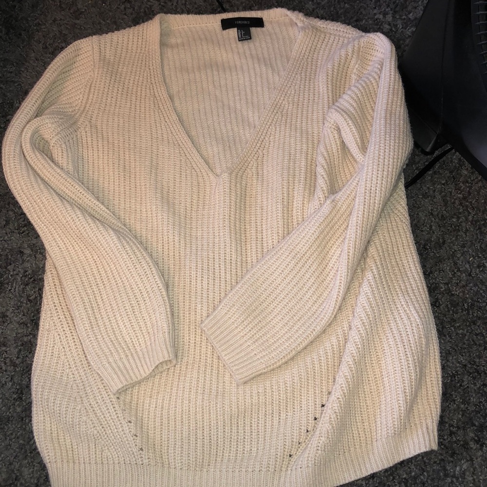 V neck cream sweater!